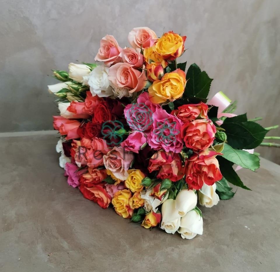 Букет цветов из: Розы в Суде