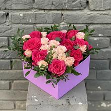 Цветочная композиция из Розы в коробке в Суде