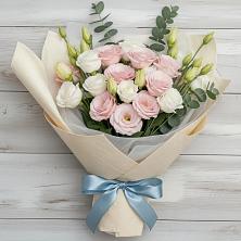 Букет цветов из:  Лизиантусы в Суде