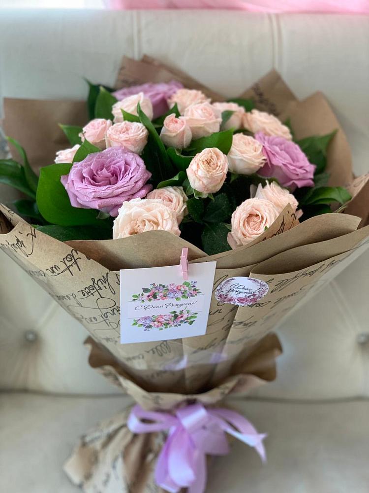 Букет цветов из: Розы в Суде