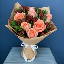 Букет цветов из:  Розы и Альстромерии #REPLACE_PRED# Суде