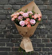 Букет цветов из:  Розы в Суде