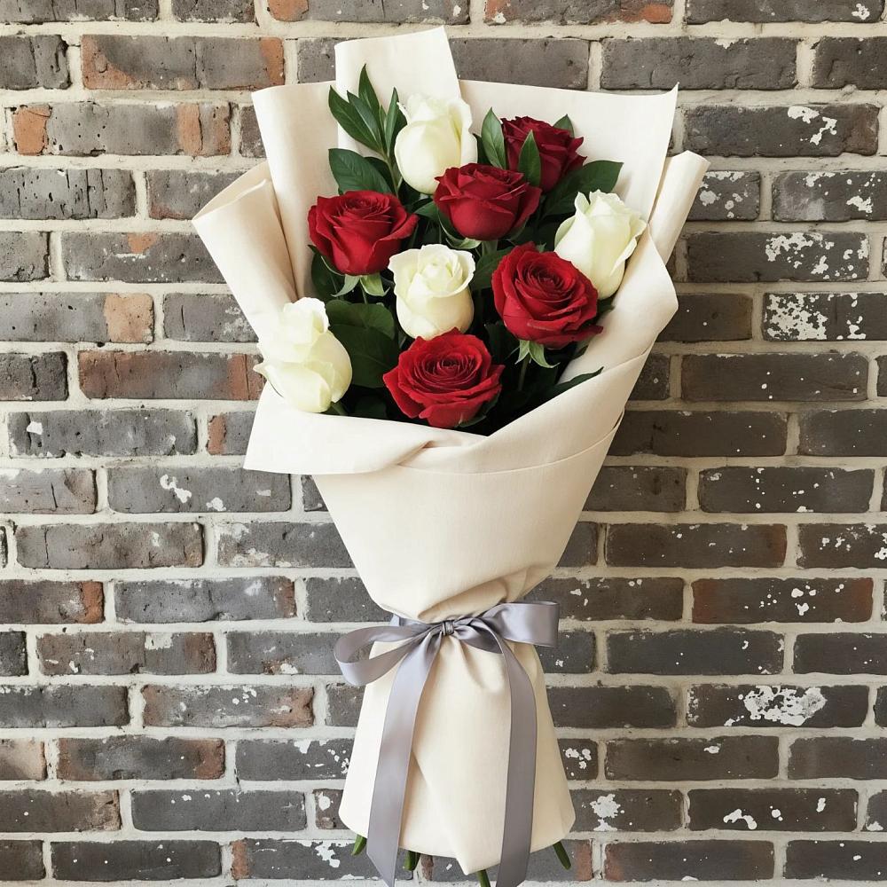 Букет цветов из: Розы в Суде