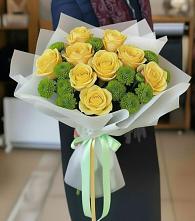 Букет цветов из:  Хризантемы и Розы в Суде