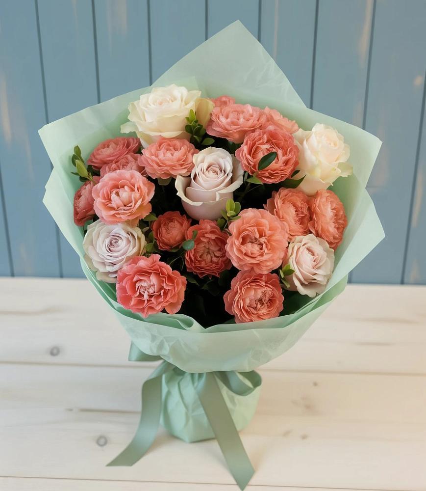 Букет цветов из: Розы в Суде