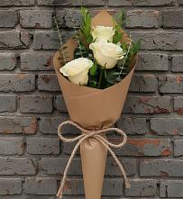 Букет цветов из:  Розы в Суде