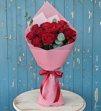 Букет цветов из:  Розы в Суде