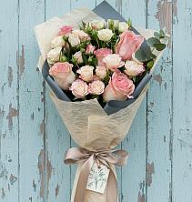 Букет цветов из:  Розы в Суде
