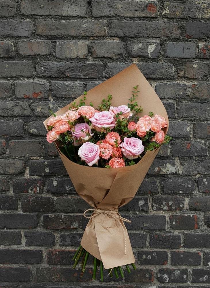 Букет цветов из: Розы в Суде