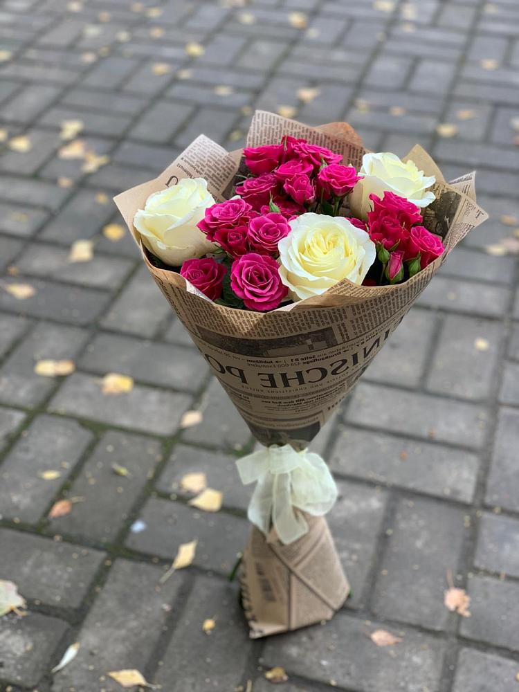 Букет цветов из: Розы в Суде