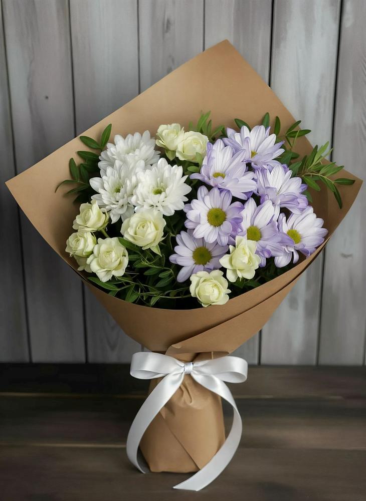 Букет цветов из: Хризантемы и Розы в Суде