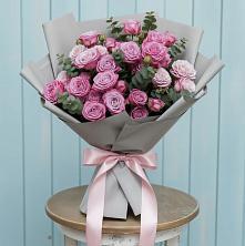 Букет цветов из:  Розы в Суде